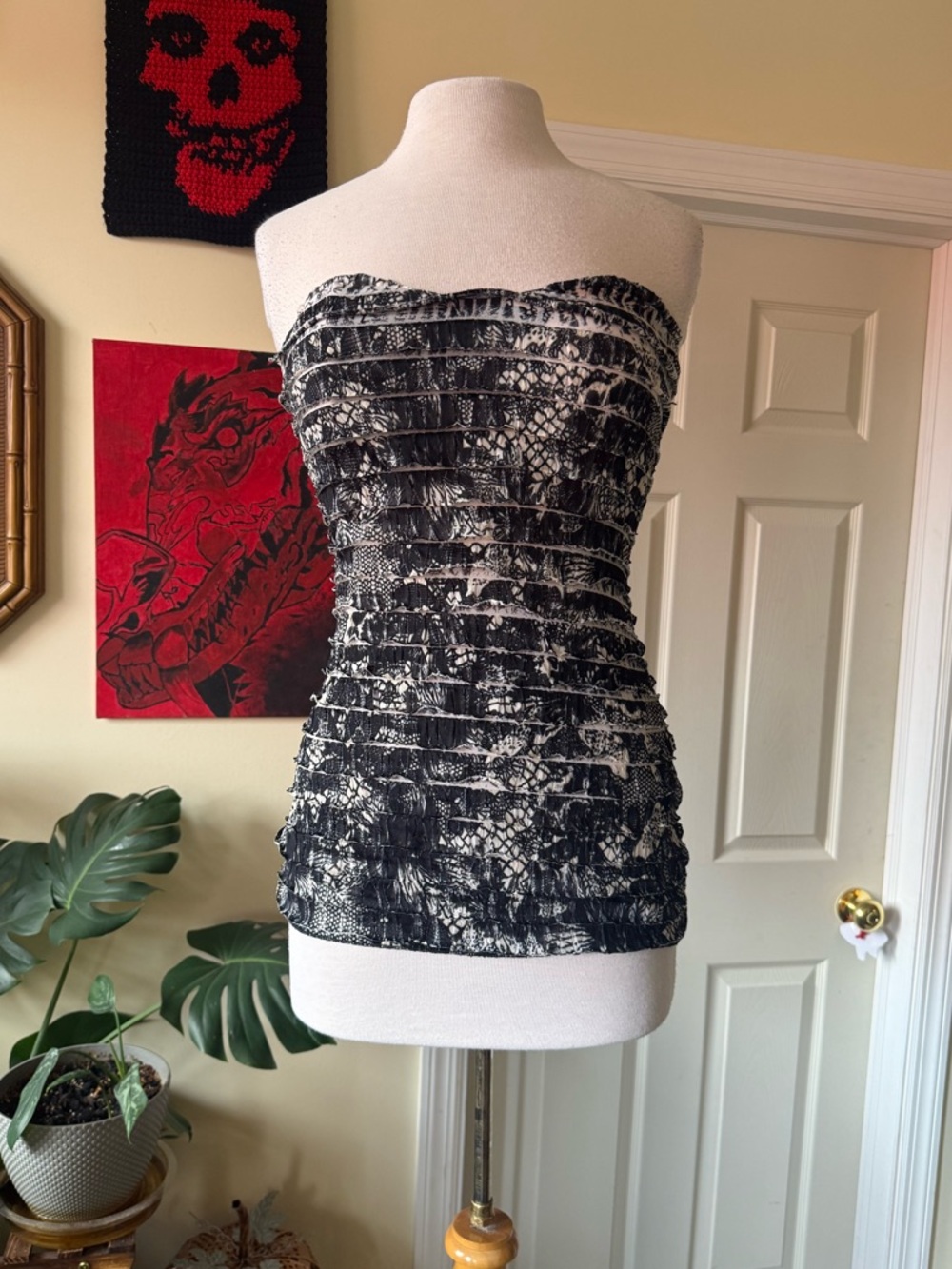 Charlotte Russe Black and White Ruched Strapless Tube Top